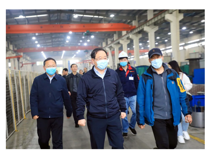 省经信厅牛弩韬厅长一行莅临乐投平台调研
